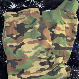 Men’s Camouflage Jogger Pants